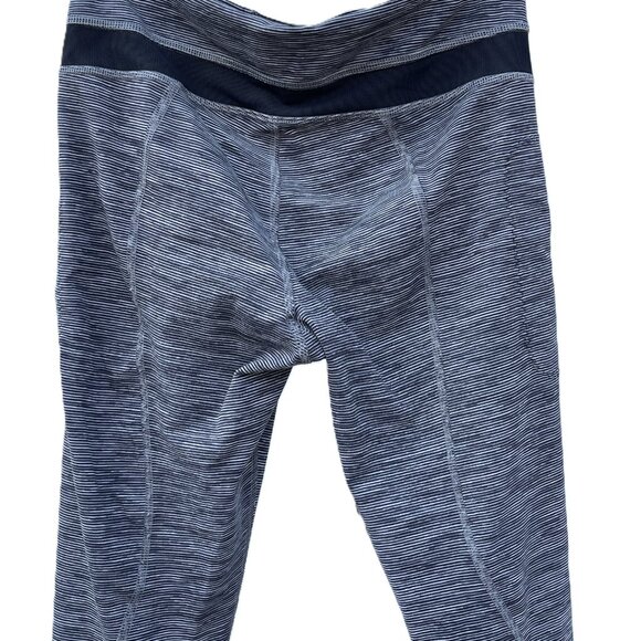 Lululemon Inspire 25" Legging Size 4 Gray/Black/White - Picture 8 of 10